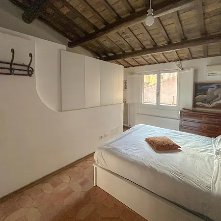 Attic Castel Sant'angelo - Pantheon Apartamento *